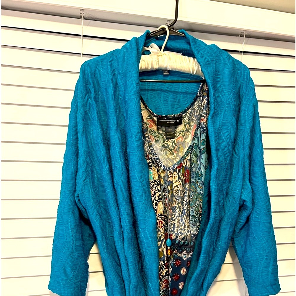 JM Collection turquoise jacket 3X can fit 2X. Venezia blouse size 18/20 (2X).